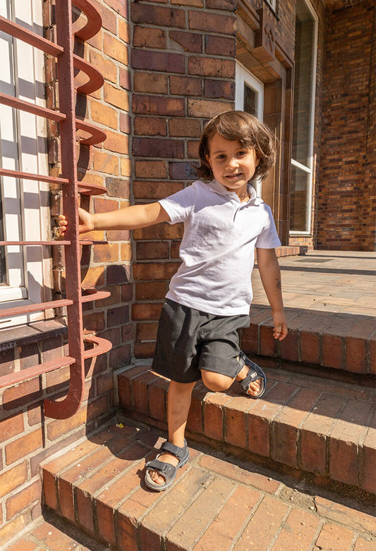 Shorts with bound elastic band